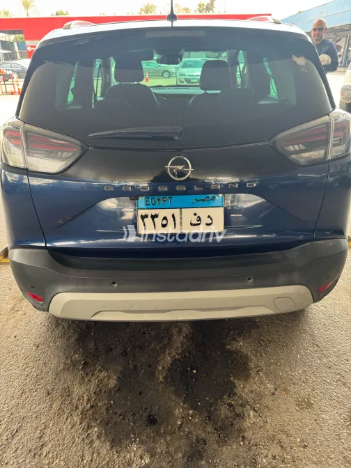 اوبل كروس لاند 2022 أبيض مستعملة للبيع - 1