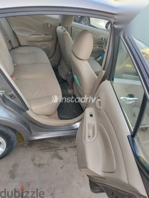 نيسان صنى 2013 رمادي مستعملة للبيع - 7