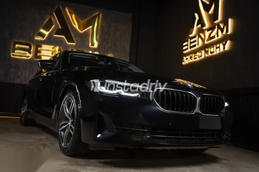 بي ام دبليو 520 2023 أسود مستعملة للبيع - 2