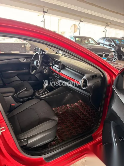 Kia Cerato 2019 Red Used for Sale - 7