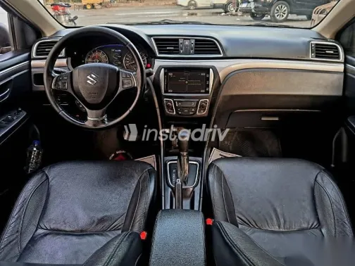 سوزوكى سياز 2022 بني مستعملة للبيع - 6