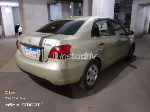 تويوتا ياريس 2008 أبيض مستعملة للبيع - 6