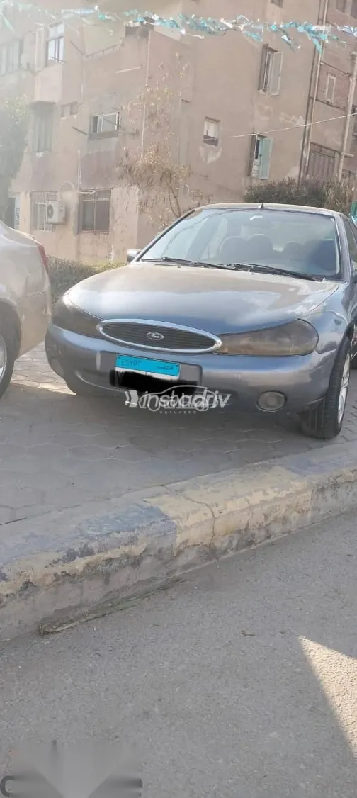 فورد مونديو 1997 أزرق غامق مستعملة للبيع - 1