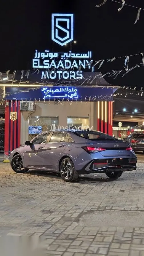 Hyundai Elantra 2025 Gray New for Sale - 3