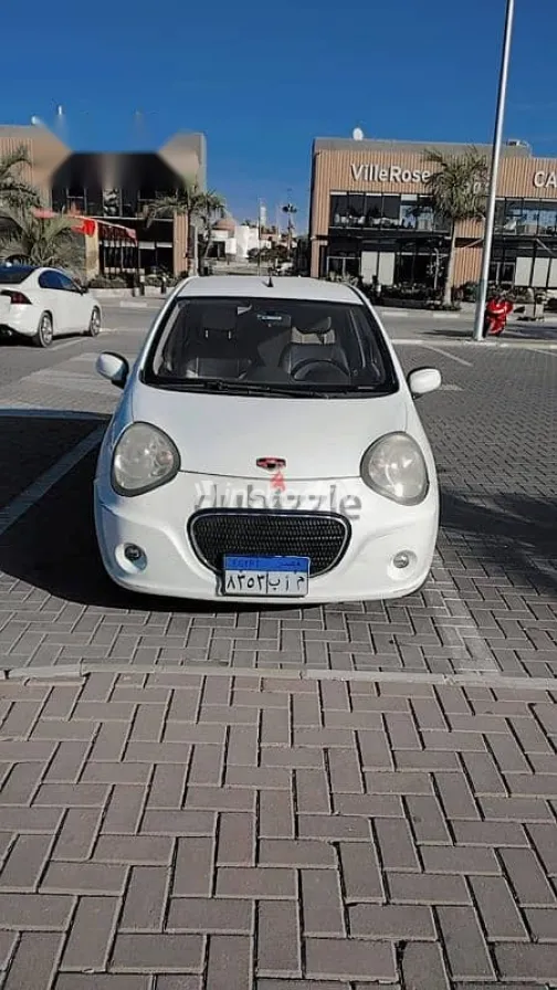 جيلي باندينو 2015 أبيض مستعملة للبيع - 1