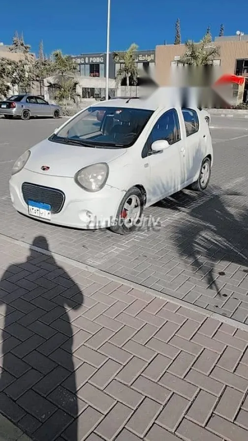 جيلي باندينو 2015 أبيض مستعملة للبيع - 2