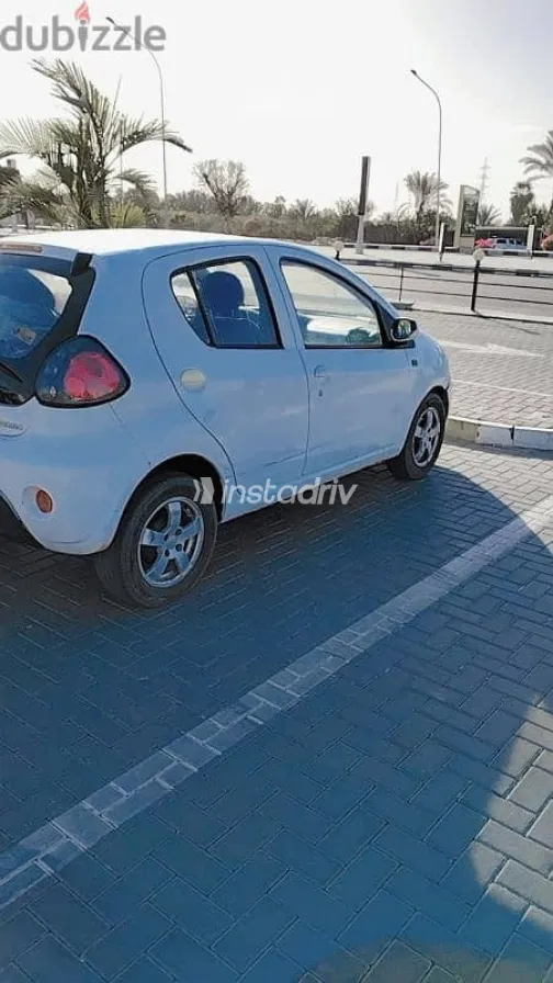 جيلي باندينو 2015 أبيض مستعملة للبيع - 5