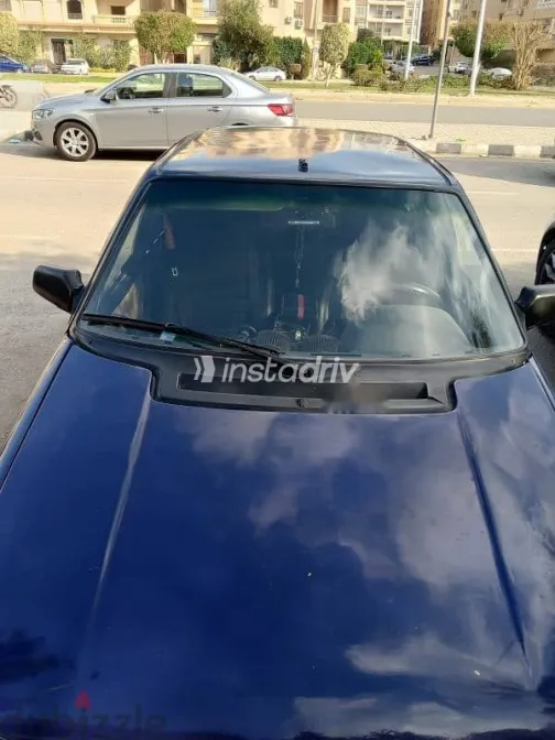 فيات اونو 1994 أزرق غامق مستعملة للبيع - 2