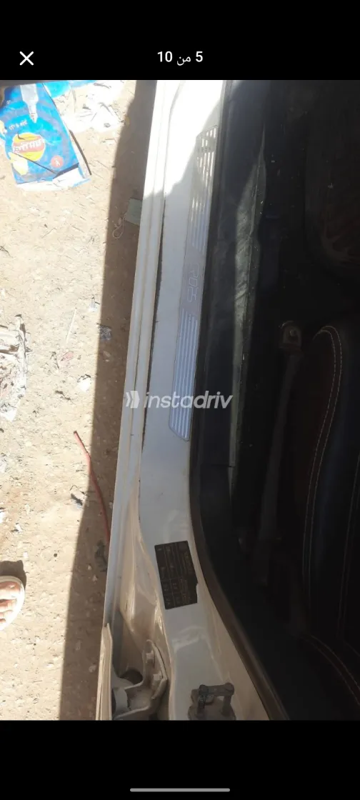 Brilliance FRV 2013 White Used for Sale - 1