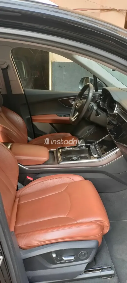 اودي Q7 2022 أبيض مستعملة للبيع - 4