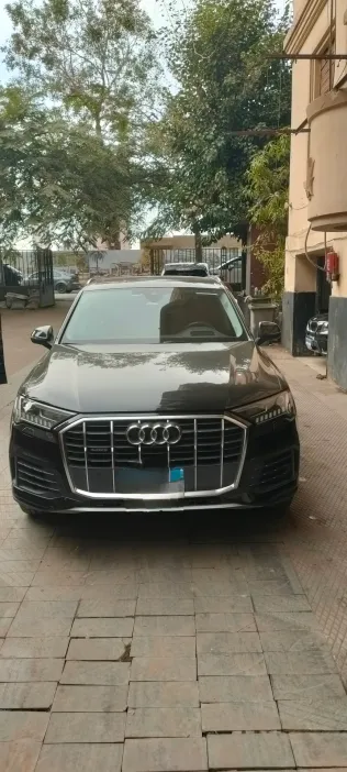 Audi Q7 2022 White Used for Sale