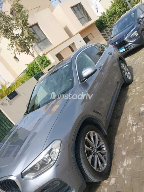 بي ام دبليو X4 2020 أبيض مستعملة للبيع - 1