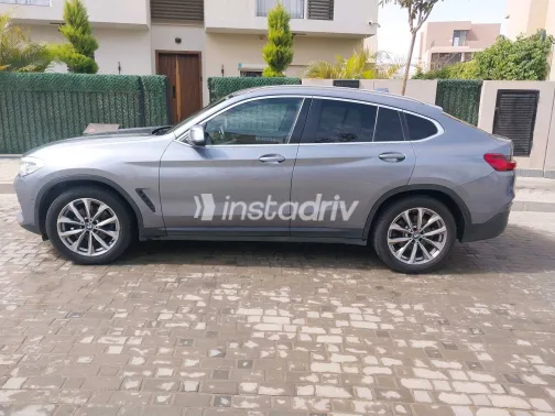 بي ام دبليو X4 2020 أبيض مستعملة للبيع - 9