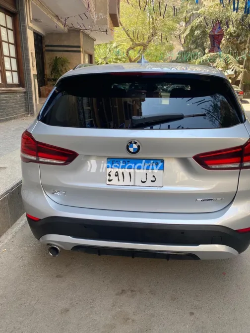 بي ام دبليو X1 2020 أبيض مستعملة للبيع - 2