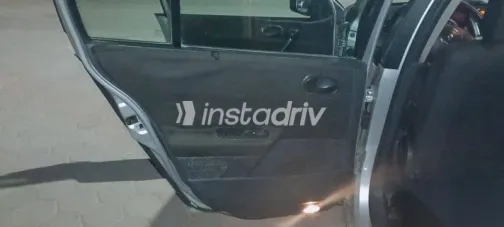 رينو ميجان 2006 فضي مستعملة للبيع - 6