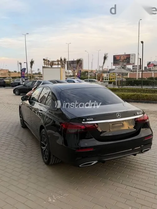 مرسيدس E 300 2023 أسود جديدة للبيع - 6