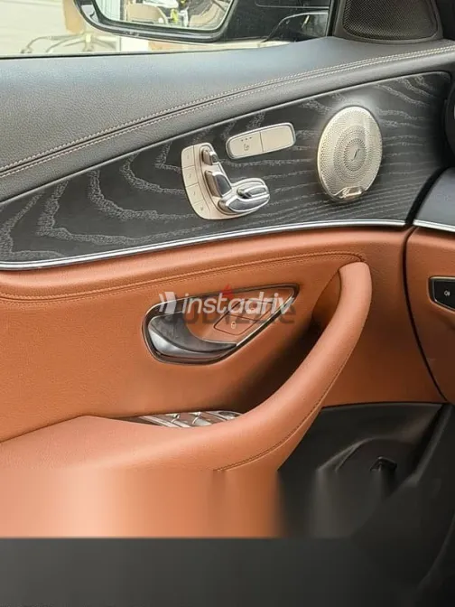 مرسيدس E 300 2023 أسود جديدة للبيع - 10