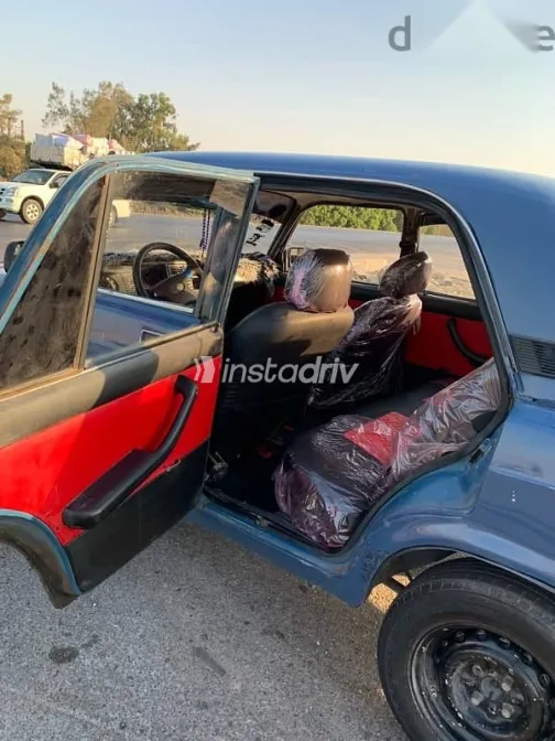 لادا 2107 2007 أزرق غامق مستعملة للبيع - 2