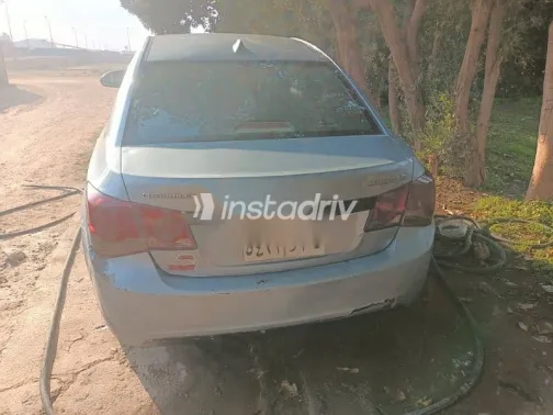 شيفروليه كروز 2010 أبيض مستعملة للبيع - 6