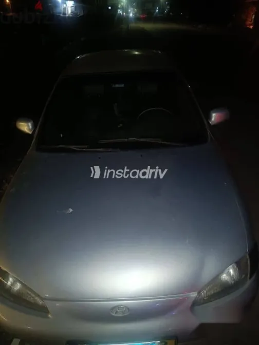 هيونداي إلنترا 1996 فضي مستعملة للبيع - 5