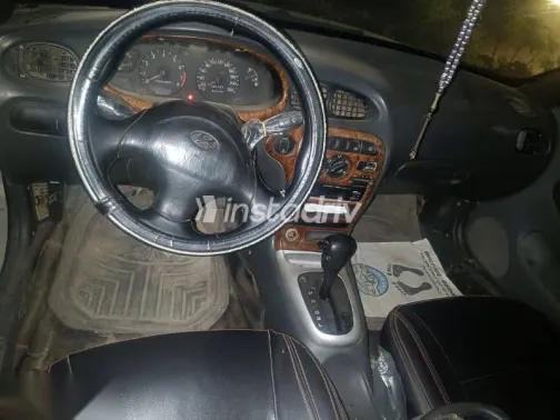 هيونداي إلنترا 1996 فضي مستعملة للبيع - 7