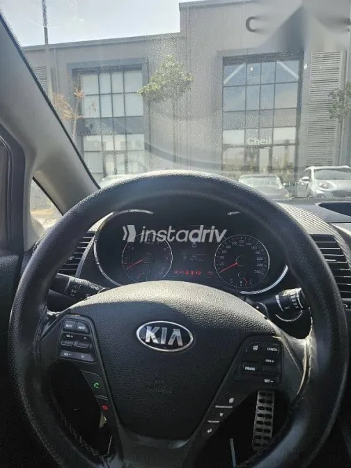 كيا سيراتو 2015 بني مستعملة للبيع - 8