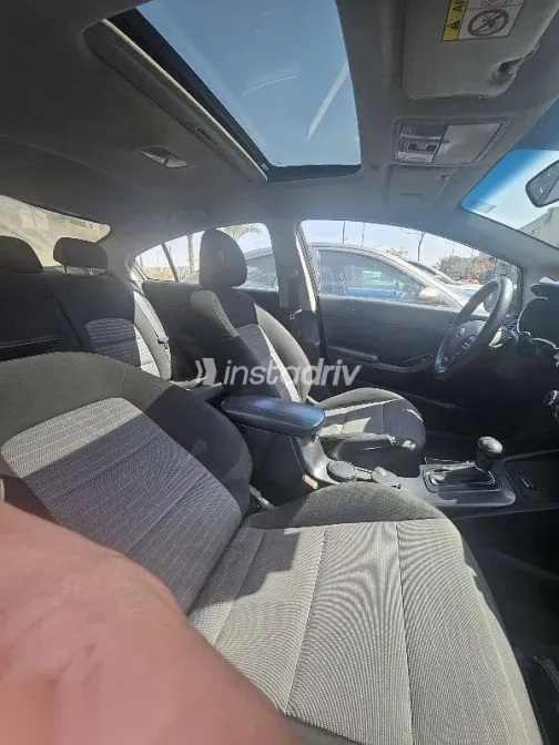 كيا سيراتو 2015 بني مستعملة للبيع - 9