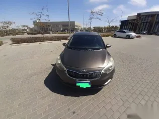 كيا سيراتو 2015 بني مستعملة للبيع