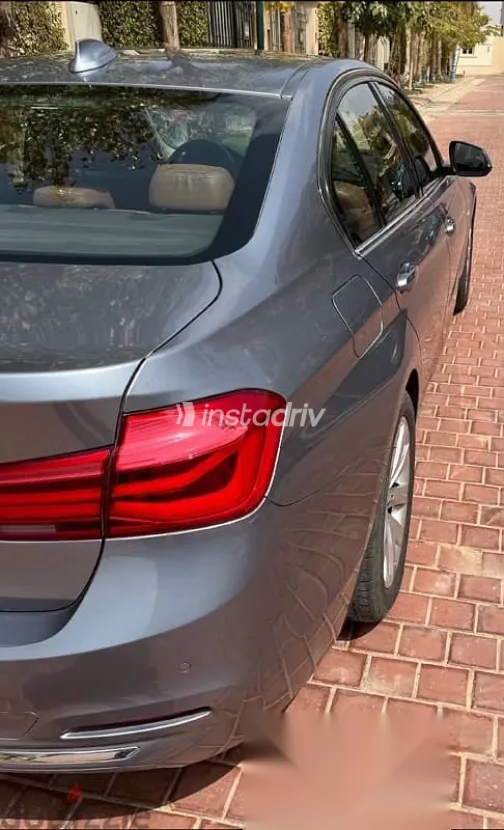 BMW 318 2017 Silver Used for Sale - 4
