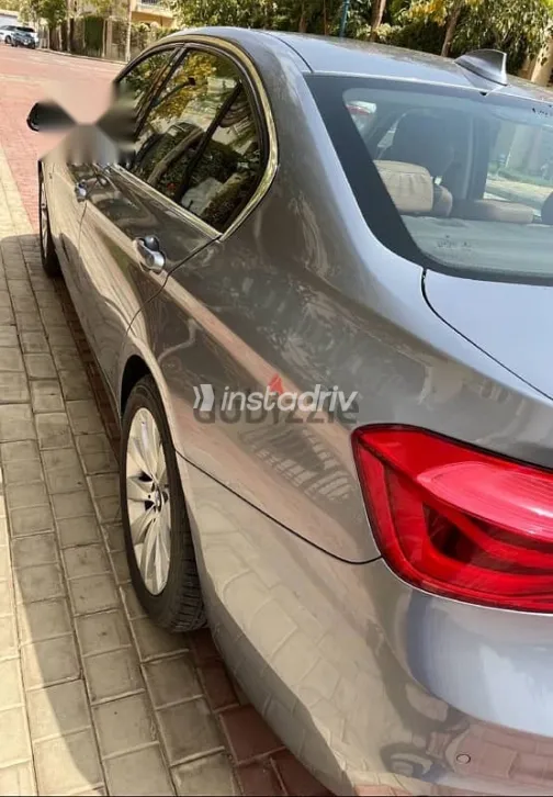 BMW 318 2017 Silver Used for Sale - 5