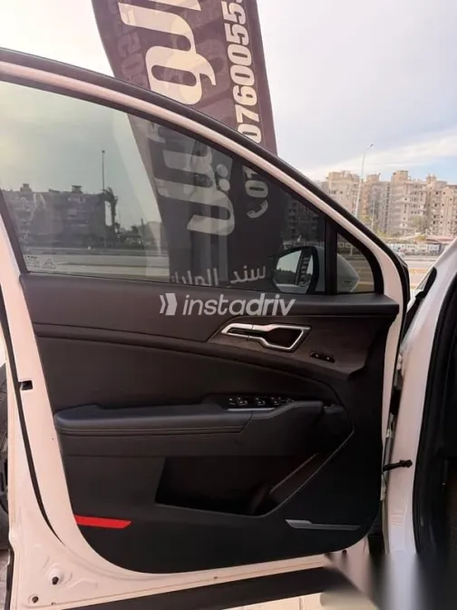 كيا سبورتاج 2022 أبيض مستعملة للبيع - 7