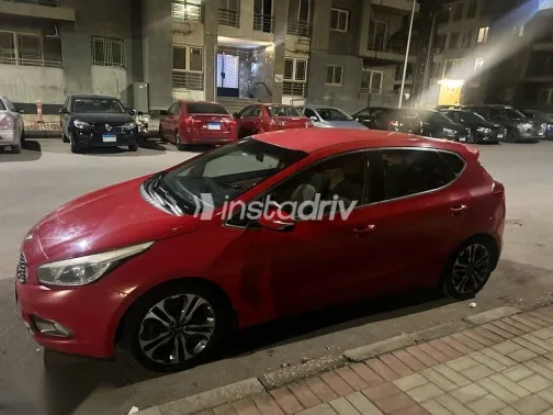 Kia Ceed 2016 Red Used for Sale - 4