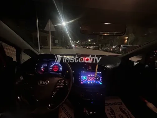 Kia Ceed 2016 Red Used for Sale - 6