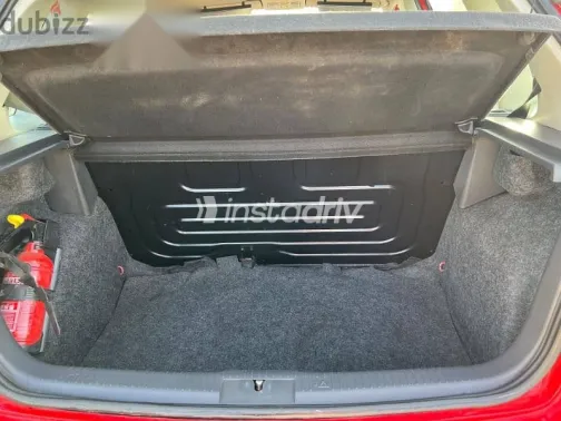 فولكس فاغن بولو 2009 أحمر مستعملة للبيع - 9