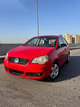 فولكس فاغن بولو 2009 أحمر مستعملة للبيع