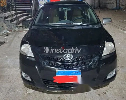 تويوتا ياريس 2006 أسود مستعملة للبيع - 1