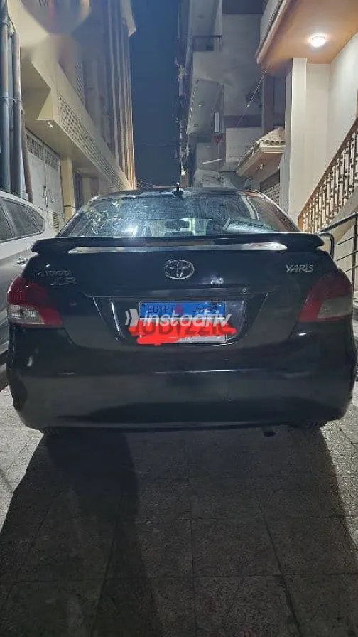 تويوتا ياريس 2006 أسود مستعملة للبيع - 2