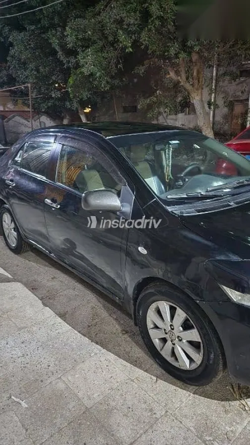 تويوتا ياريس 2006 أسود مستعملة للبيع - 4