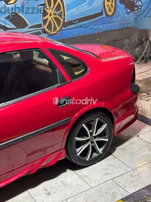 اوبل فيكترا 1997 أحمر مستعملة للبيع - 3