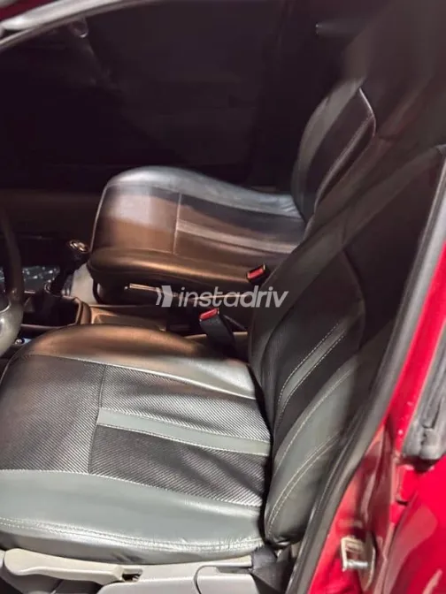 اوبل فيكترا 1997 أحمر مستعملة للبيع - 5