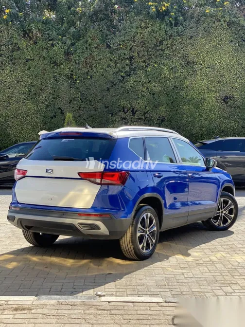 سيات اتيكا 2026 أزرق غامق جديدة للبيع - 2