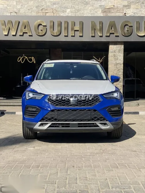 سيات اتيكا 2026 أزرق غامق جديدة للبيع - 5