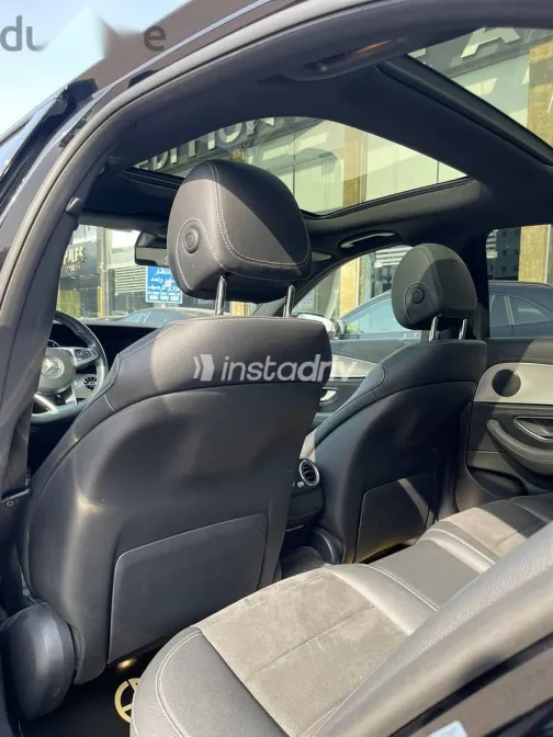 مرسيدس E 180 2018 أسود مستعملة للبيع - 7