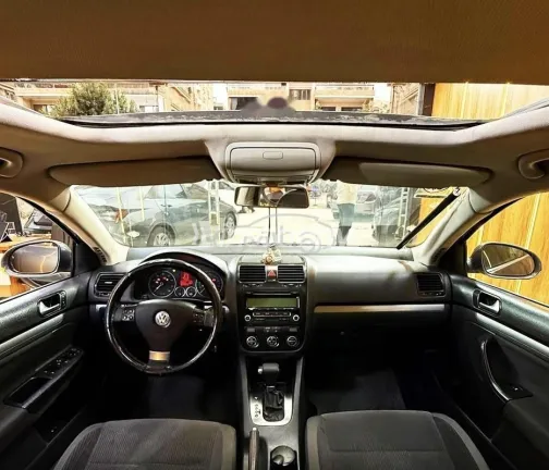 فولكس فاغن جيتا 2009 رمادي غامق مستعملة للبيع - 5