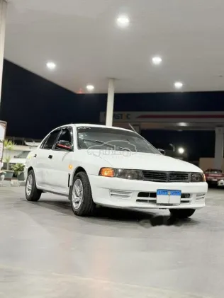 Mitsubishi Lancer Crystala 1999 White Used for Sale