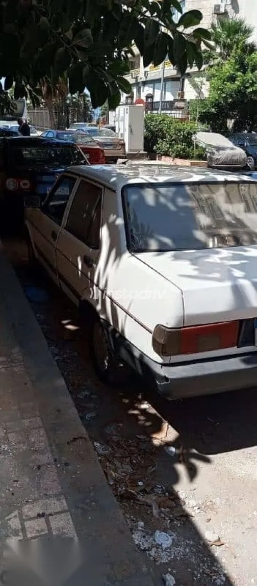 فيات شاهين 1999 أبيض مستعملة للبيع - 6