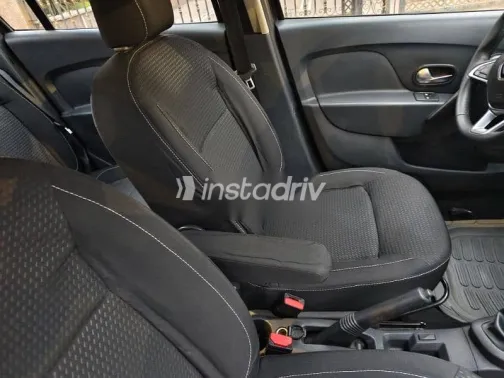 رينو لوجان 2019 أسود مستعملة للبيع - 5