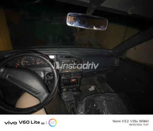 تويوتا كورولا 1989 أبيض مستعملة للبيع - 1