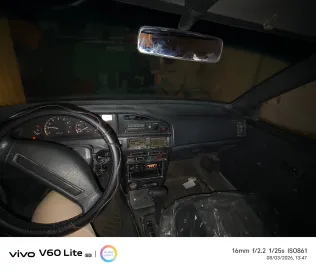 تويوتا كورولا 1989 أبيض مستعملة للبيع