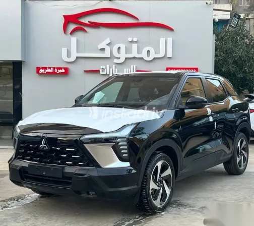 ميتسوبيشي اوت لاندر 2026 أسود جديدة للبيع - 4
